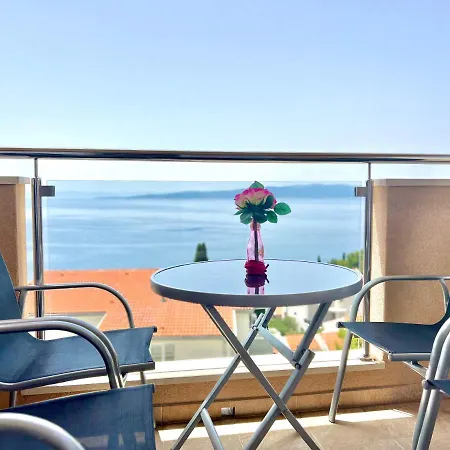 Martina * Baška Voda