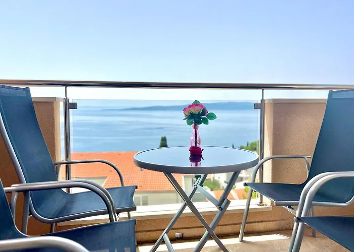 Martina * Baška Voda